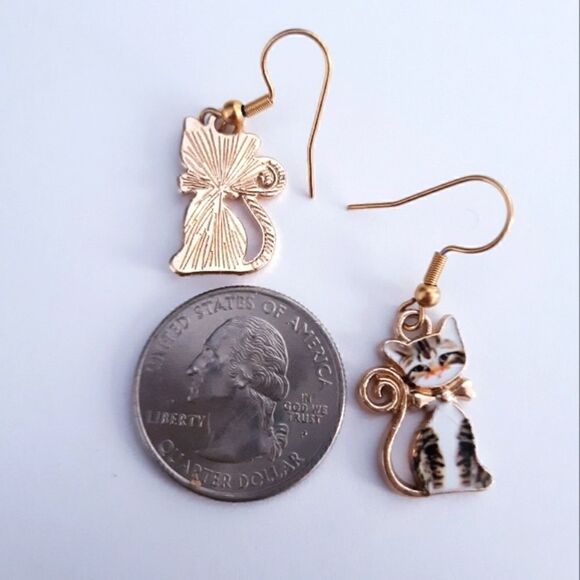 Kitty Cat Tabby Small Bow Dangling Hook Earrings - Picture 4 of 5